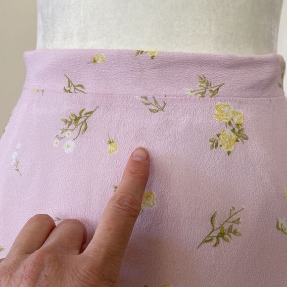 Charlie Holiday Pink Willow Floral Mini Skirt Size 6 - Picture 8 of 8
